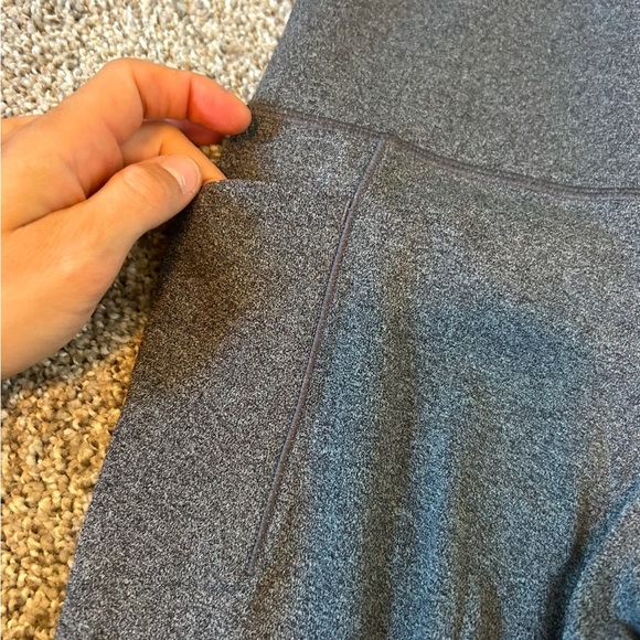 Athleta crop Gray High-Waisted pocket Leggings - Picture 3 of 5